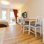 Apartment Fullhouse Premium R31 *