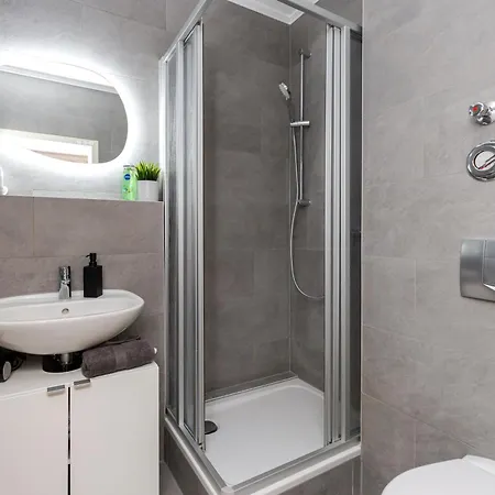 Appartement Fullhouse Premium R31 *