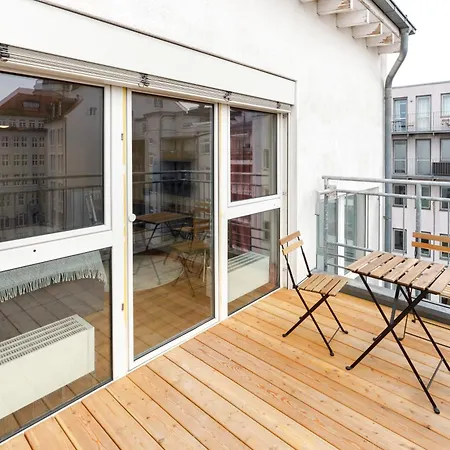 Apartment Fullhouse Premium R31 *